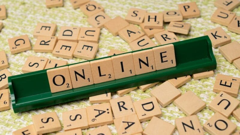 Amusez-vous au Scrabble : jeux en ligne faciles