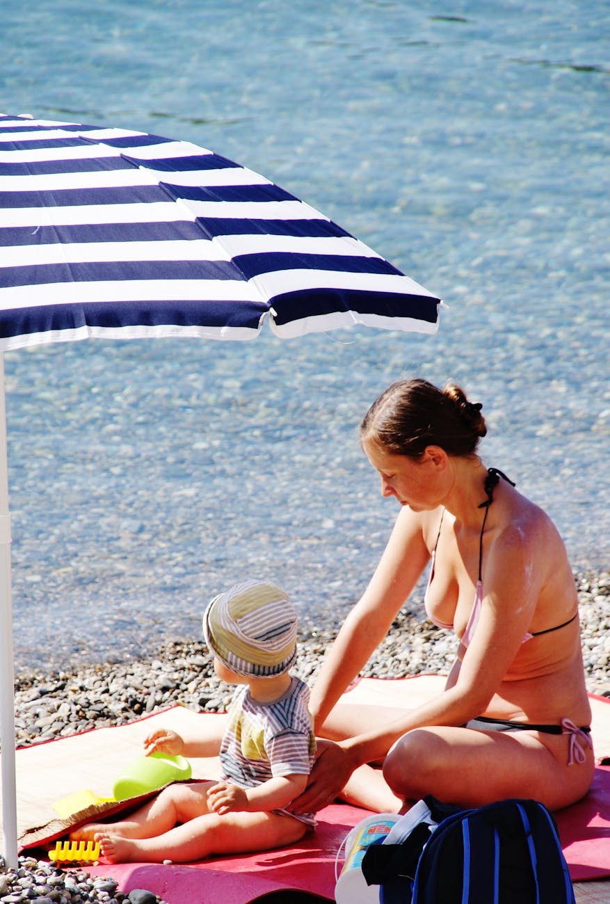 Guide achat tapis plage ombre bébé