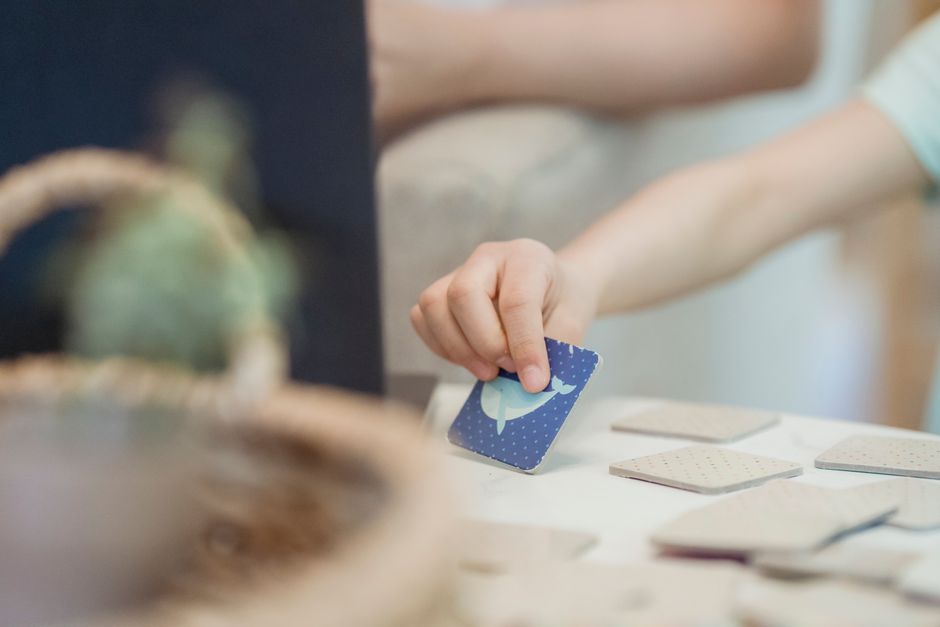 Idées de jeux éducatifs pour petits en famille