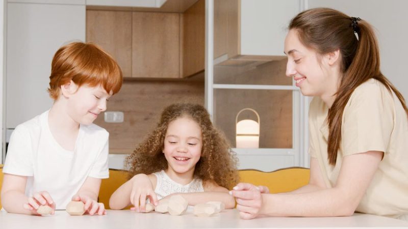 Renforcer les liens entre frères et sœurs : guide pratique